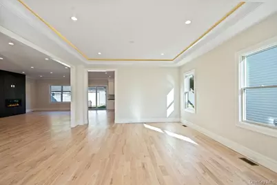 47 Netz Place, Albertson, NY 11507 - Photo 8