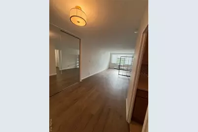 220-55 46th Avenue #8R, Bayside, NY 11361 - Photo 4