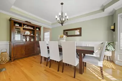 1615 Belmont Avenue, New Hyde Park, NY 11040 - Photo 12