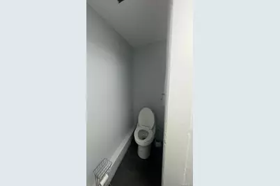 7 W 20th Street, New York, NY 10011 - Photo 14