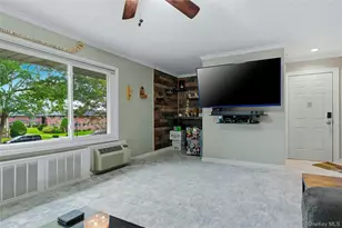 131 Edmunton Dr, North Babylon, NY 11703 - Photo 10