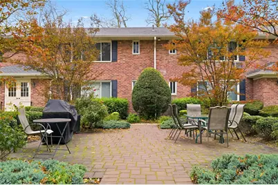 131 Edmunton Drive #G14, North Babylon, NY 11703 - Photo 4