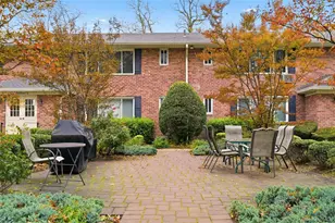 131 Edmunton Dr, North Babylon, NY 11703 - Photo 4