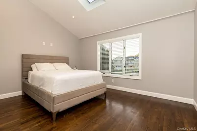 135 Ocean Avenue, Massapequa, NY 11758 - Photo 20