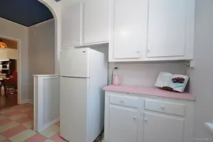 949 Palmer Rd, Bronxville, NY 10708 - Photo 10