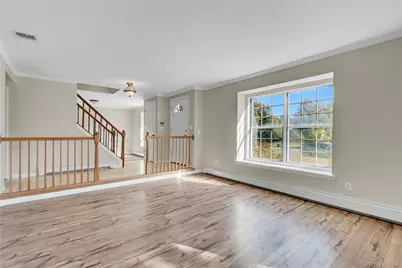 20 Gabon Lane, Coram, NY 11727 - Photo 4