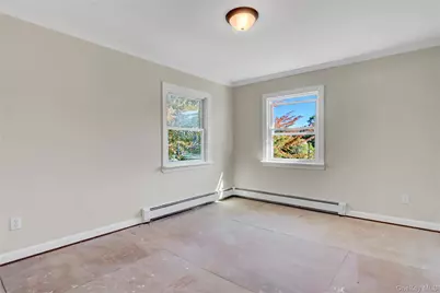 20 Gabon Lane, Coram, NY 11727 - Photo 20