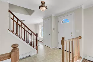 20 Gabon Ln, Coram, NY 11727 - Photo 2