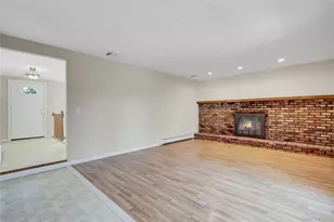 20 Gabon Ln, Coram, NY 11727 - Photo 8