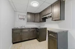 924 Hollywood Ave, Bronx, NY 10465 - Photo 18