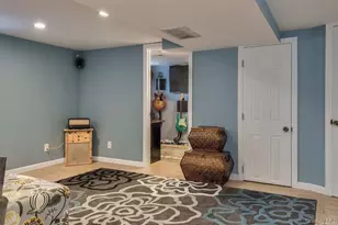 15 Janet Dr, Plainview, NY 11803 - Photo 14