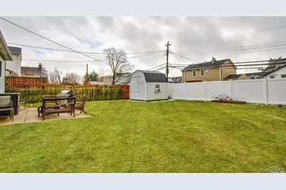 15 Janet Drive, Plainview, NY 11803 - Photo 22