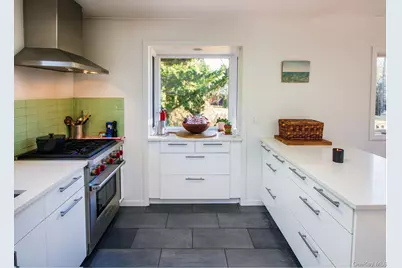 5 Southwood Lane, Quogue, NY 11959 - Photo 8