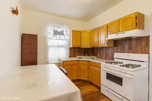 125 Neptune Ave, Brooklyn, NY 11235 - Photo 2