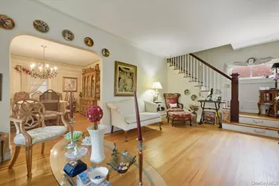 101 W Elder Avenue, Floral Park, NY 11001 - Photo 10