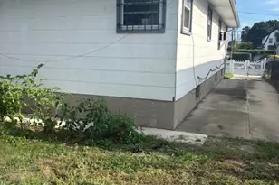 212-15 104th Rd, Queens Village, NY 11429 - Photo 14