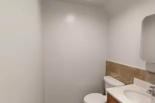 343 Jackson St, Hempstead, NY 11550 - Photo 10