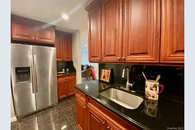 312 Adams Way #312, Sayville, NY 11782 - Photo 4