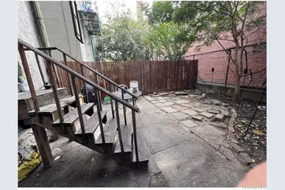 862 Woodward Avenue, Ridgewood, NY 11385 - Photo 4