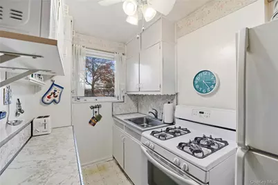 220-47 73rd Avenue #Upper, Bayside, NY 11364 - Photo 18