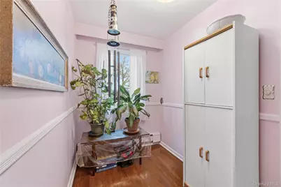 220-47 73rd Avenue #Upper, Bayside, NY 11364 - Photo 4