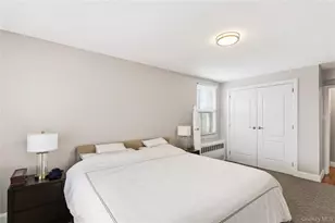 241-20 Northern Blvd, Douglaston, NY 11362 - Photo 16