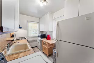 251-29 61st Ave, Little Neck, NY 11362 - Photo 4