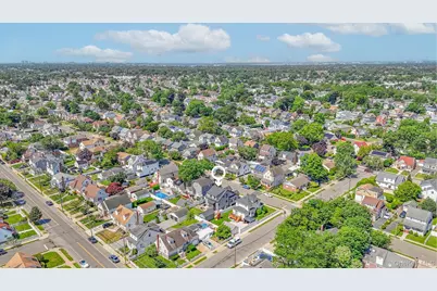 108 Bismark Avenue, Valley Stream, NY 11581 - Photo 10