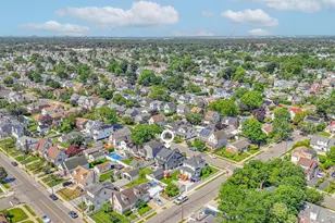 108 Bismark Ave, Valley Stream, NY 11581 - Photo 10