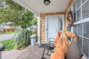 4 Cari Ln, Middle Island, NY 11953 - Photo 2