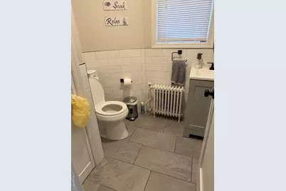 679 E 241st Street, Bronx, NY 10470 - Photo 16