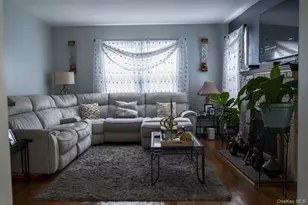 1023 Schuman Pl, Baldwin, NY 11510 - Photo 2