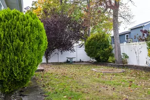 1023 Schuman Pl, Baldwin, NY 11510 - Photo 22