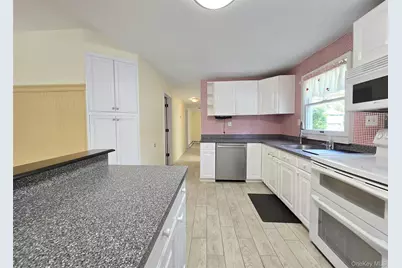 170 Forge Road, Calverton, NY 11933 - Photo 10