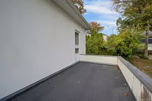 193 Harmon Ave, New Rochelle, NY 10801 - Photo 16