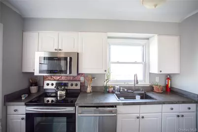 274 W Walnut Street, Long Beach, NY 11561 - Photo 10