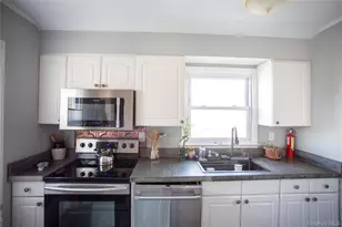 274 W Walnut St, Long Beach, NY 11561 - Photo 10