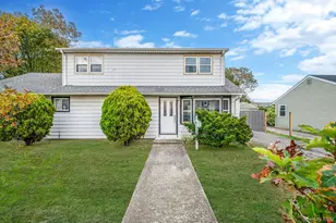 38 Somerset Road E, Amityville, NY 11701 - Photo 2