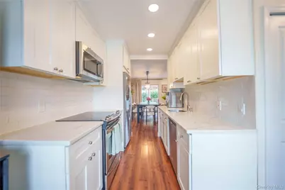 100 Baker Court #15, Island Park, NY 11558 - Photo 12