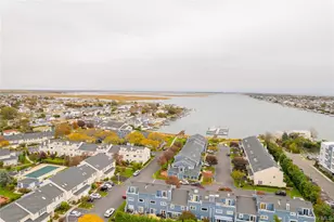 100 Baker Ct, Island Park, NY 11558 - Photo 30