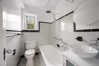 5430 Netherland Avenue #C23, Bronx, NY 10471 - Photo 12