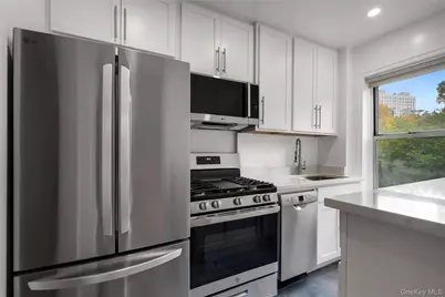 5430 Netherland Avenue #C23, Bronx, NY 10471 - Photo 14