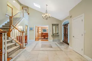 43 Cabriolet Ln, Melville, NY 11747 - Photo 6