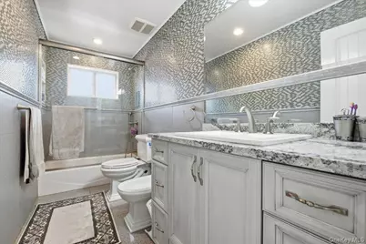 19 8th Street, Hicksville, NY 11801 - Photo 30