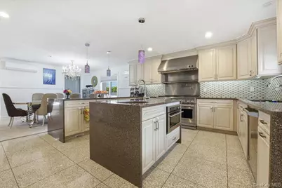 19 8th Street, Hicksville, NY 11801 - Photo 10