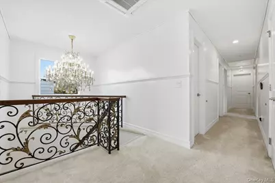 19 8th Street, Hicksville, NY 11801 - Photo 24