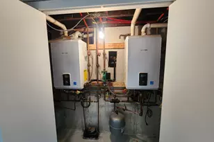 221-26 134th Rd, Springfield Gardens, NY 11413 - Photo 16