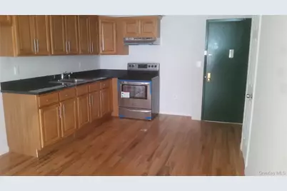 8820 Avenue J, Brooklyn, NY 11236 - Photo 10