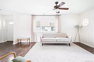 93 Gauguin Ct, Middle Island, NY 11953 - Photo 6