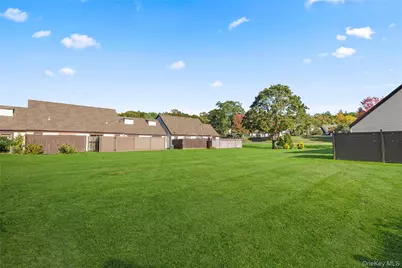 93 Gauguin Court #93, Middle Island, NY 11953 - Photo 16